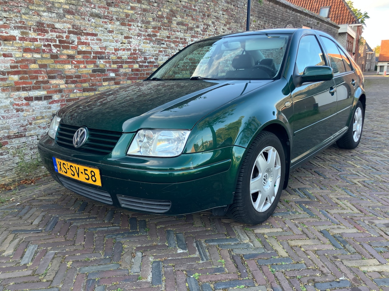 Volkswagen Bora - 2.0 Highline Goed onderhouden - AutoWereld.nl