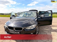 BMW 3-serie - 316i *ACTIE TOT €500 KORTING* 5D AUTOMAAT AIRCO NAP XENON NAVI SCHERM NW APK VELGEN