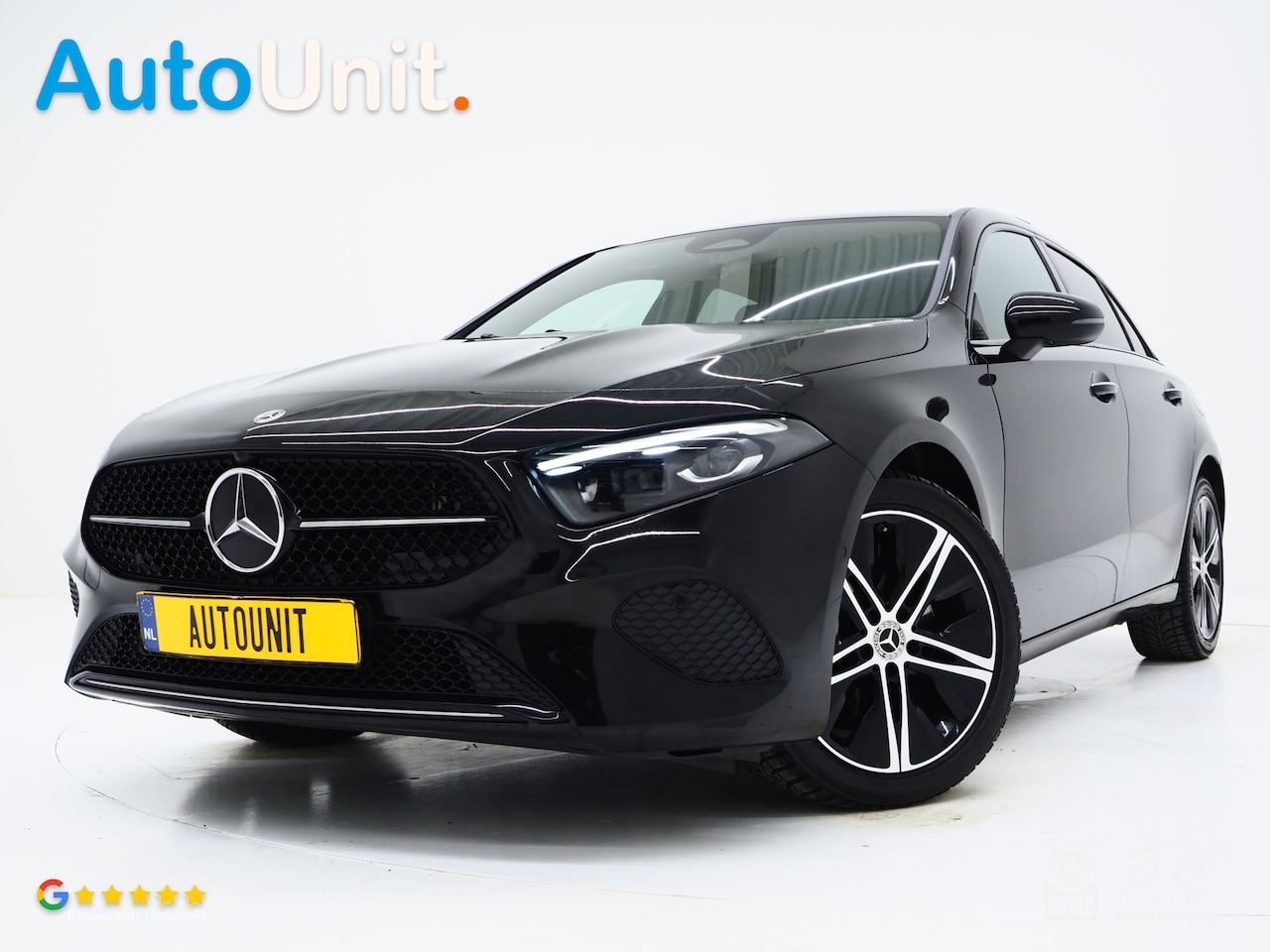 Mercedes-Benz A-klasse - 250 e Luxury Line | Panoramadak | Sfeerlicht | Camera | Keyless | Zwarte Hemel | Cruise | - AutoWereld.nl