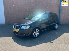 Volkswagen Touran Cross - 1.4 TSI Cross*Automaat*Leder*Navi*Cruise Control