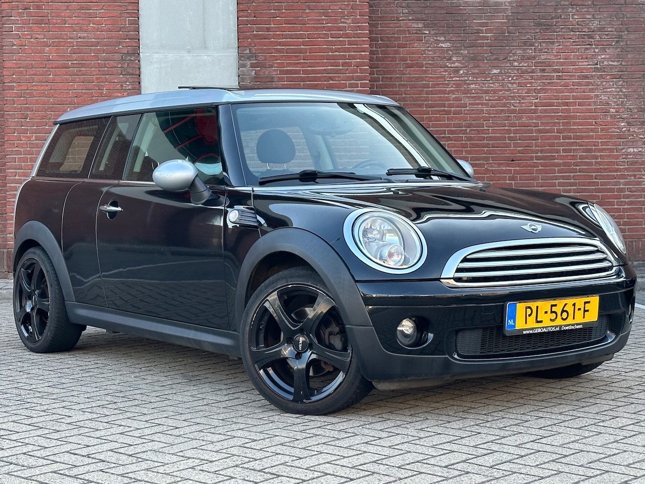 MINI Clubman - 1.6 Cooper Pepper|PANO|AIRCO|APK - AutoWereld.nl
