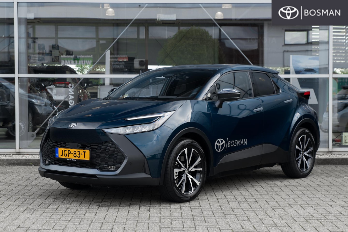 Toyota C-HR - 2.0 Plug-in Hybrid 220 Dynamic - AutoWereld.nl