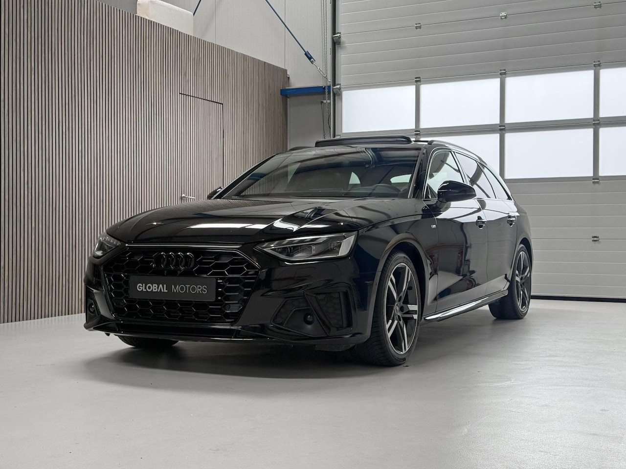 Audi A4 Avant - 35 TFSI S Edition - PANORAMADAK - RS STOELEN - AUTOMAAT - BANG & OLUFSEN - VITRUAL COCKPIT - AutoWereld.nl