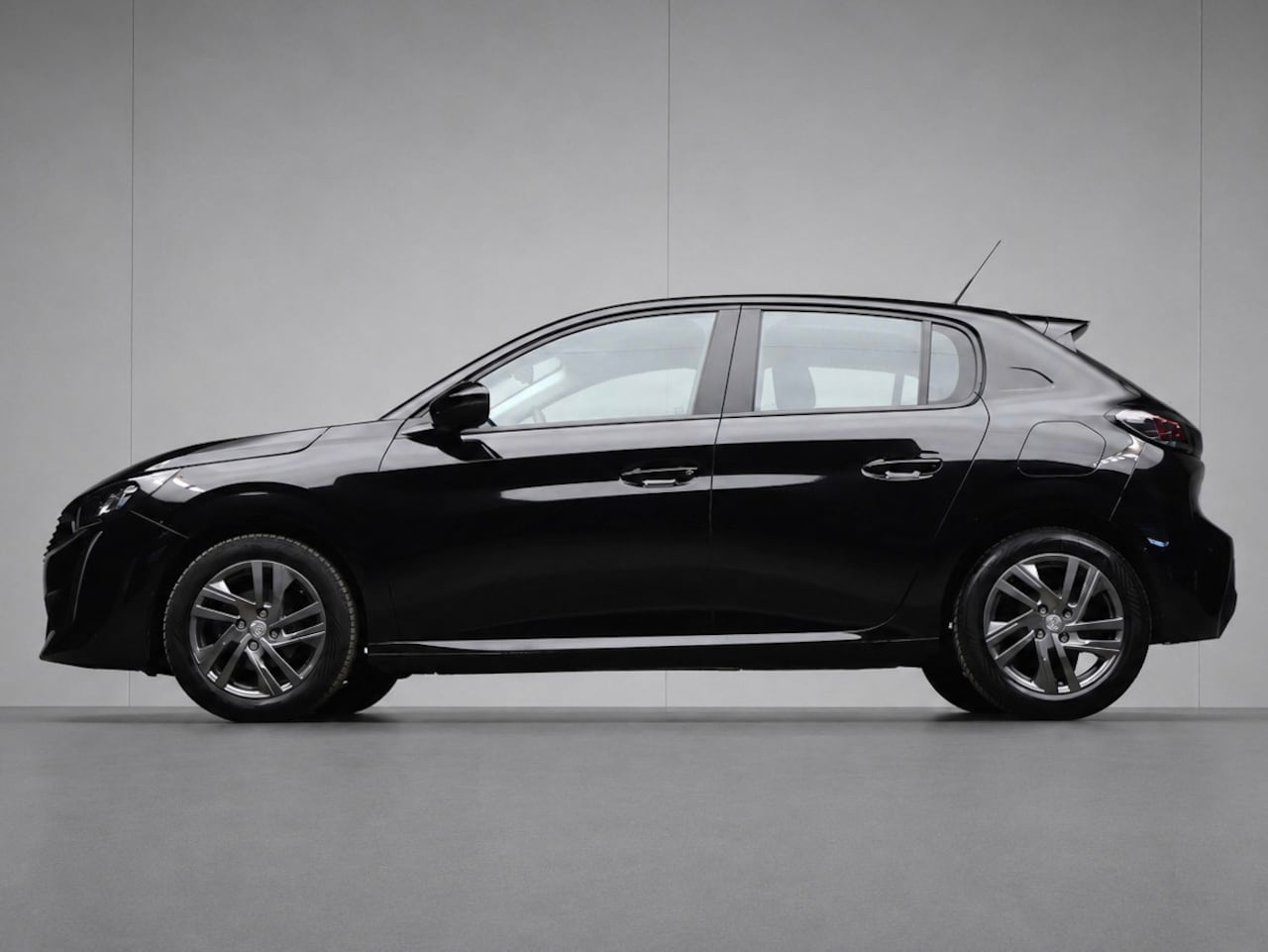 Peugeot 208 - 1.2 PureTech Sport (APPLE CARPLAY,NAVI,PDC,CLIMATE,CRUISE,LED,ELEKTRISCH PAKKET,SPORTSTOEL - AutoWereld.nl