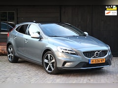 Volvo V40 - 1.5 T3 Polar+ Sport R Design/Panorama/Camera/ parkeersensor v, a/Trekhaak afneembaar