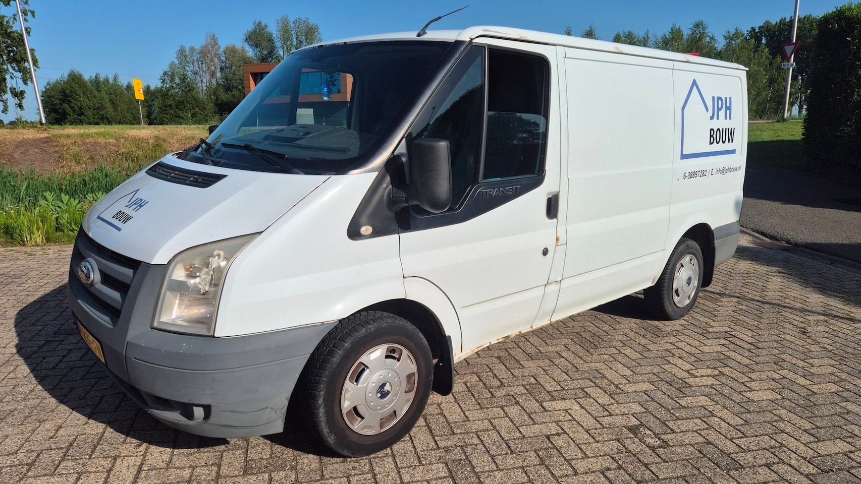 Ford Transit - 260S 2.2 TDCI Business Edition 260S 2.2 TDCI Business Edition - AutoWereld.nl