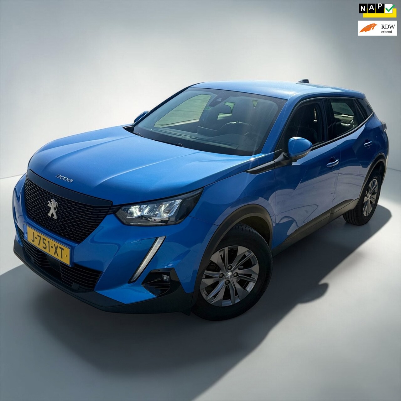 Peugeot 2008 - 1.2 PureTech 100 Active LEDER St verwarming - AutoWereld.nl