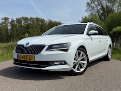 Skoda Superb Combi - 1.4 TSI ACT Style Business / Automaat / Bak gereviseerd / Stoelverwarming / Climate Contro