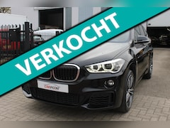 BMW X1 - SDrive18i High Exec. Pano LED Leer Navi Trekhaak Cruise