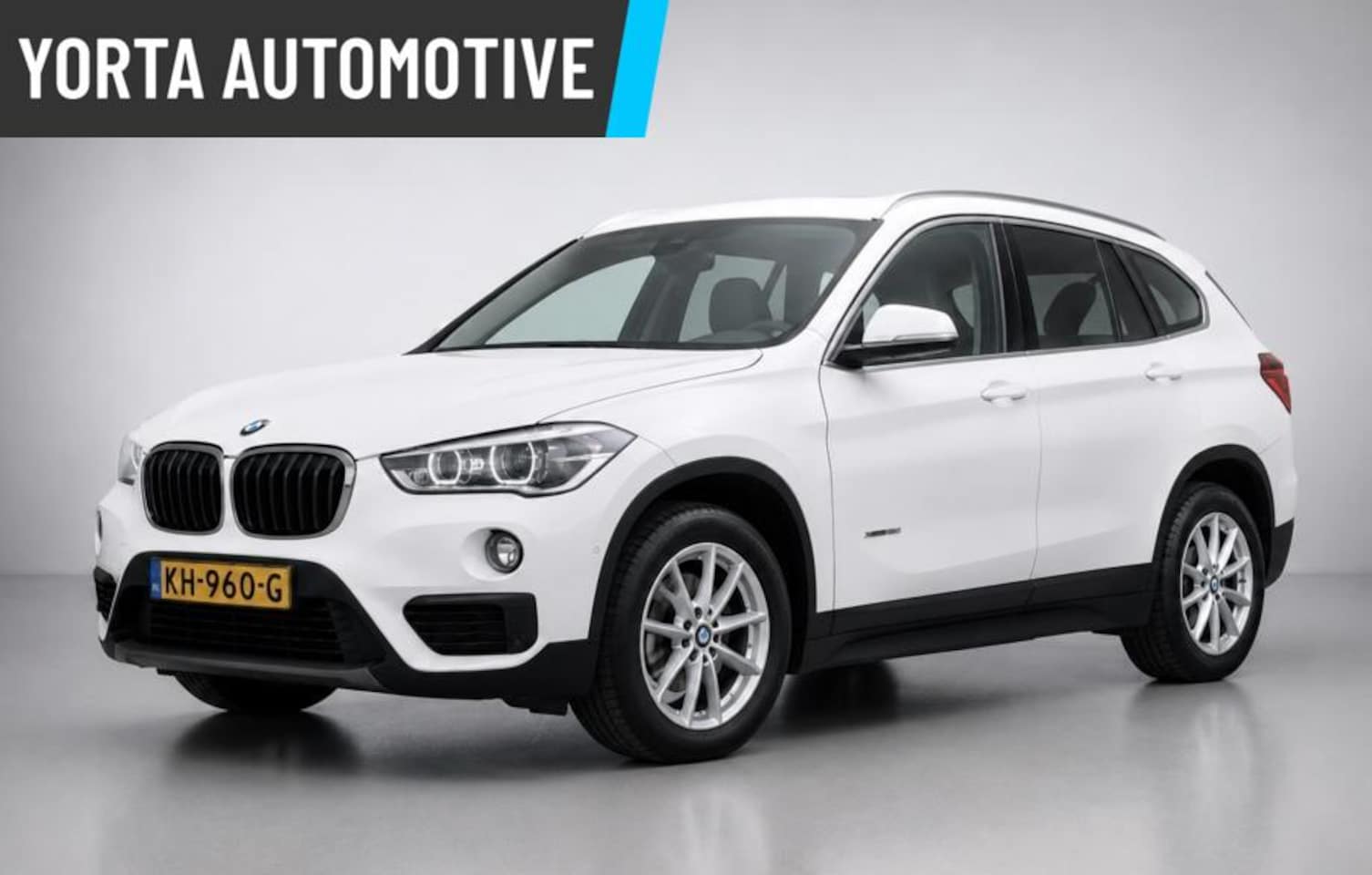 BMW X1 - sDrive18i High Executive AUTOMAAT|NL AUTO|PANO|LEDER - AutoWereld.nl