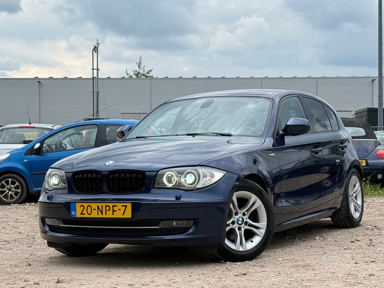BMW 1-serie - 118i EffDyn. Ed. Business Line Edition/ DIGITAALDASH - AutoWereld.nl