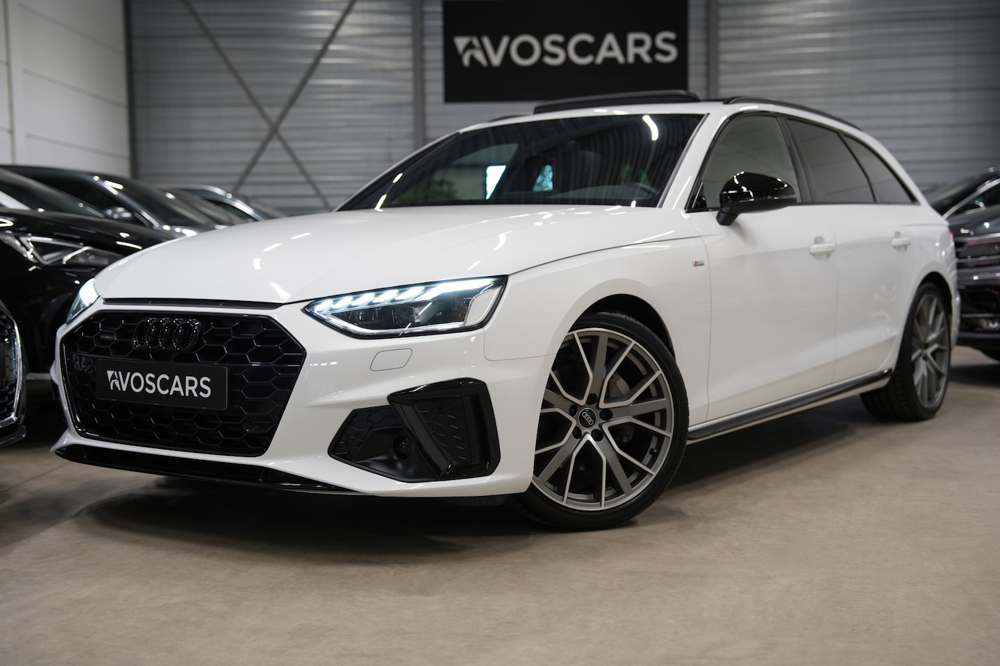Audi A4 Avant - 40 TFSI quattro S edition * Pano - Trekhaak - Virtual - ACC - Blind Spot - Matrix - Camera - AutoWereld.nl