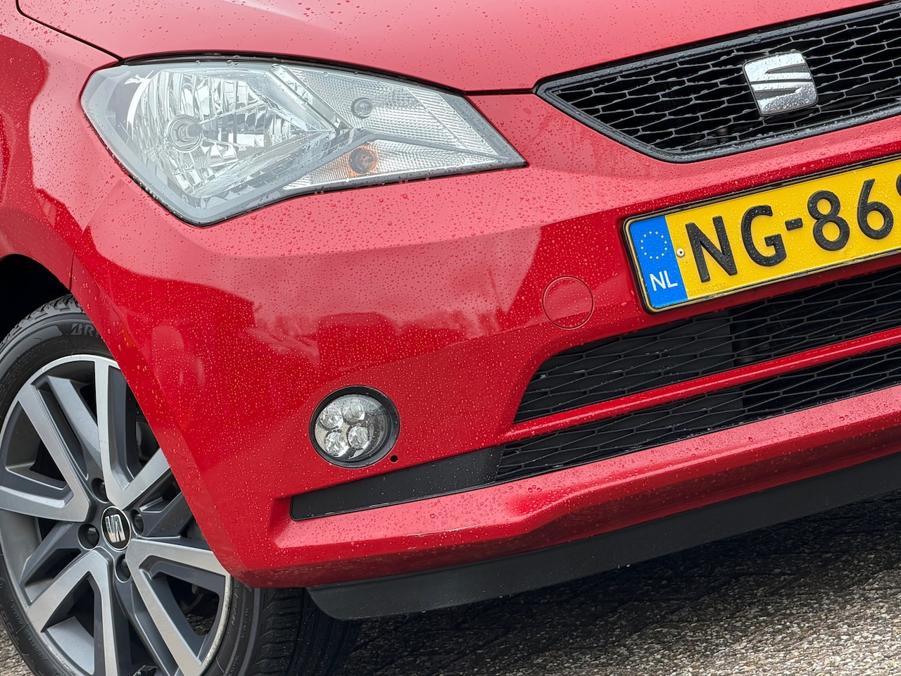 SEAT Mii - 1.0 FR-line | Tornado Red | Airco/Bluetooth/LED - Lekker Sportief - AutoWereld.nl