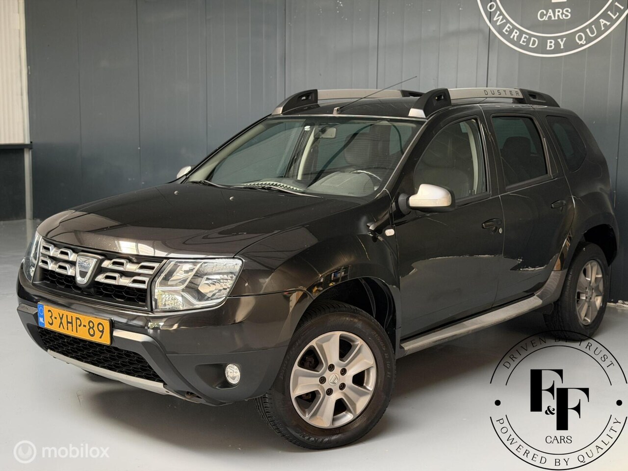 Dacia Duster - 1.2 TCe Lauréate | NAP | 125PK | CarPlay | Cruise | Leder - AutoWereld.nl