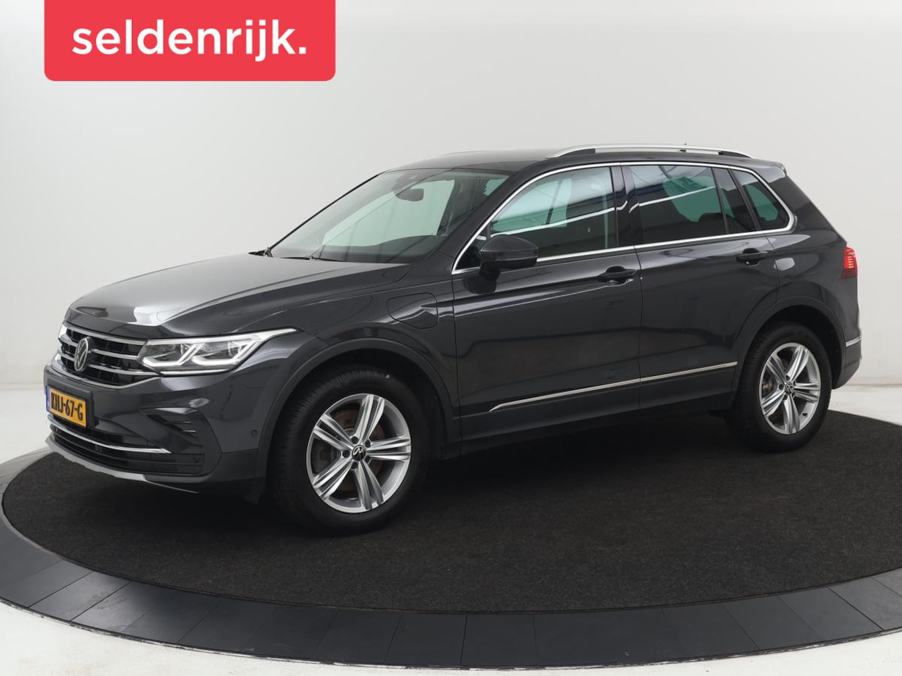 Volkswagen Tiguan - 1.4 TSI eHybrid Elegance Exclusive | SOH 89,1% | Leder | Stoelverwarming | 360 Camera | Vi - AutoWereld.nl