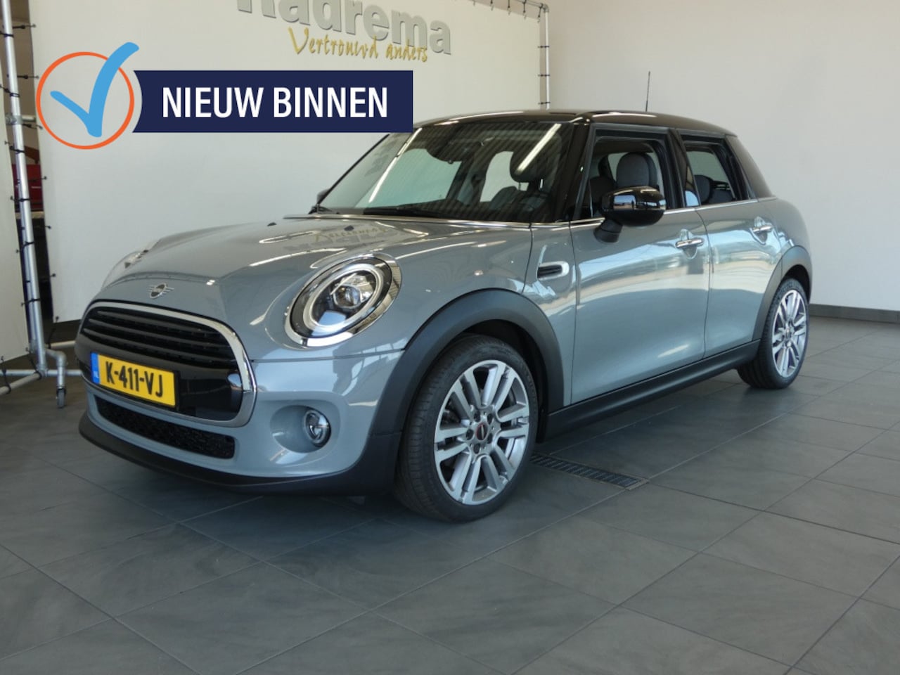 MINI Cooper - Mini 1.5 Chili 5 drs Automaat Sport stoelen - AutoWereld.nl