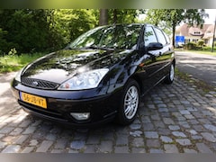 Ford Focus - 2.0-16V Ghia 5 drs automaat 153 dkm apk 6-2-2027