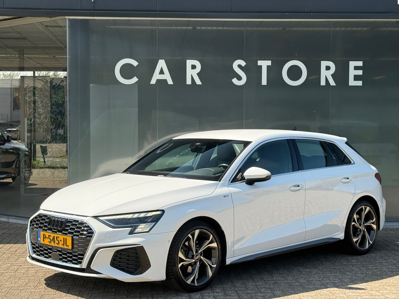 Audi A3 Sportback - 35 TFSI S-LINE Matrix|Sportstoelen|Camera|Dealer Onderhouden - AutoWereld.nl