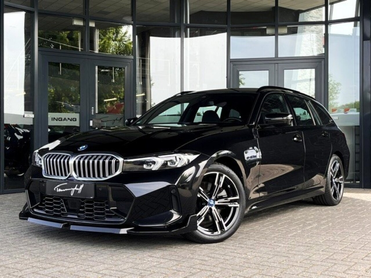 BMW 3-serie Touring - 320E TOURING LCi M-SPORT - AD.CRUISE - HU - LIVE PRO - AutoWereld.nl