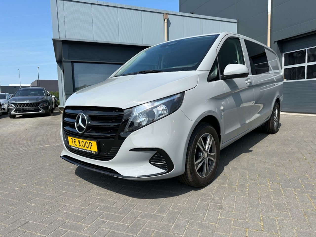 Mercedes-Benz Vito - Vito 114 DCi DC Aut. 5 persoons Leder - AutoWereld.nl