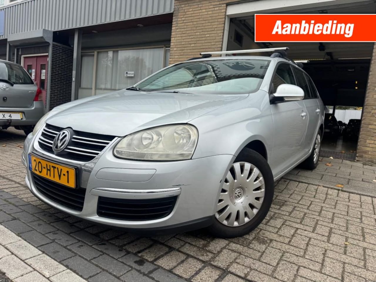 Volkswagen Golf - 1.4 TSI Trendline NETTE AUTO TREKHAAK NAP - AutoWereld.nl