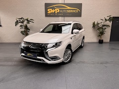 Mitsubishi Outlander - 2.4 PHEV Intense+ | Sunroof | Leder/Alcantara | navi | 360 camera
