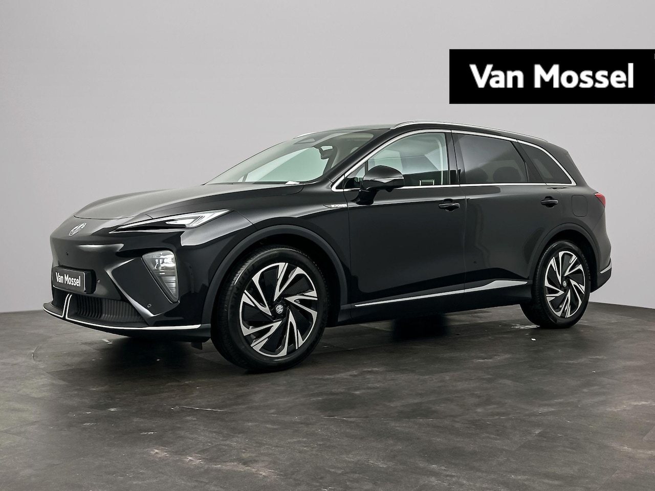 MG MGS6 EV - Luxury 4WD 77kWh | 1500kg Trekgewicht | Panoramadak | 360 Camera | Head-Up Display | Ambie - AutoWereld.nl