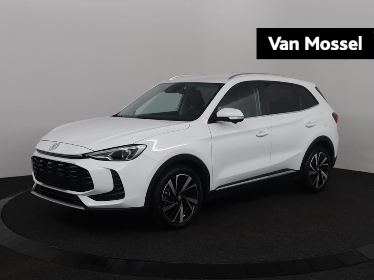 MG ZS - 1.5 Hybrid + Luxury | Keyless entry | 360 Camera| Stoelverwarming voor + Stuurverwarming| - AutoWereld.nl