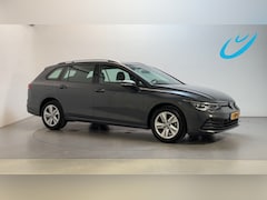 Volkswagen Golf Variant - 1.5 TSI Life Business Camera Stoelverwarming Navigatie App-Connect