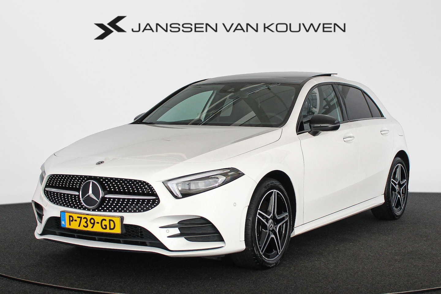 Mercedes-Benz A-klasse - 250 e Business Solution AMG Limited Pano Sfeerverlichting Trekhaak Stoelverwarming SOH 95% - AutoWereld.nl