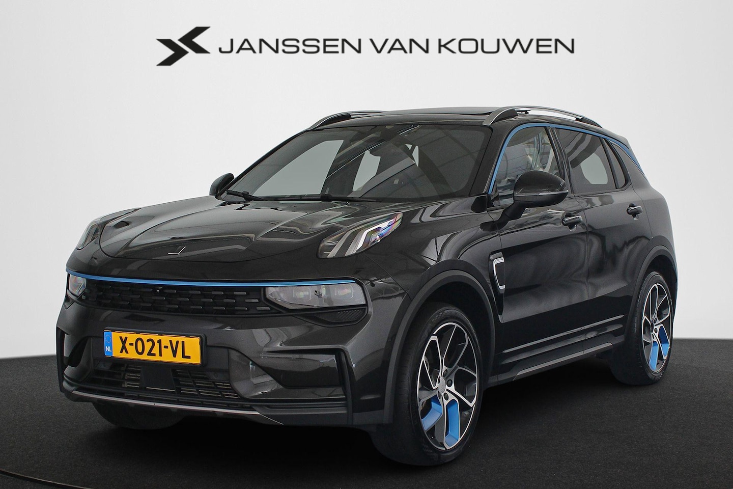 Lynk & Co 01 - 1.5 PHEV Panoramadak Stoelverwarming 360-Camera - AutoWereld.nl