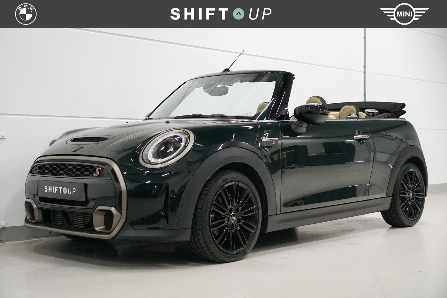 MINI Cabrio - Mini 2.0 Cooper S Resolute Edition | Comfort Access | CarPlay - AutoWereld.nl