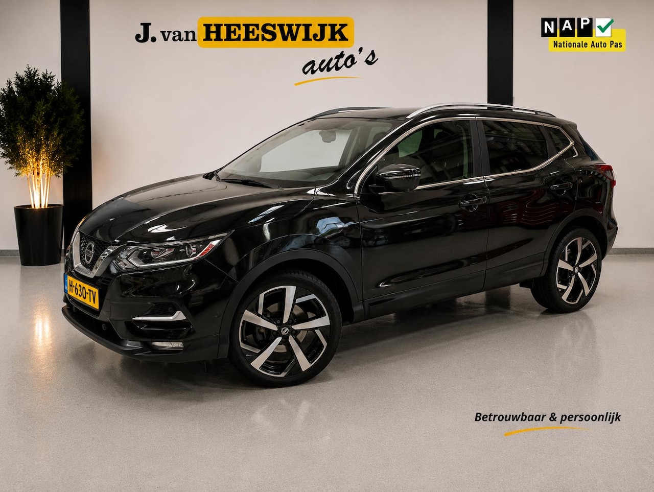Nissan Qashqai - 1.3 DIG-T Tekna Pano dak| Automaat | 360 Camera | stoelverwarming | parkeer sensoren - AutoWereld.nl