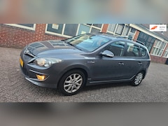 Hyundai i30 CW - 1.6i i-Motion clima velgen onderhoudshistorie