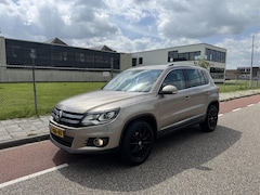 Volkswagen Tiguan - 1.4 TSI Sport&Style Leer/LED/Trekhaak/Xenon