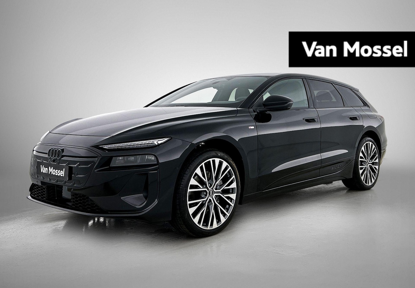 Audi A6 Avant e-tron - S edition 83 kWh | Trekhaak | Getint Glas | Stuurverwarming | Apple Carplay | Sportstoelen - AutoWereld.nl