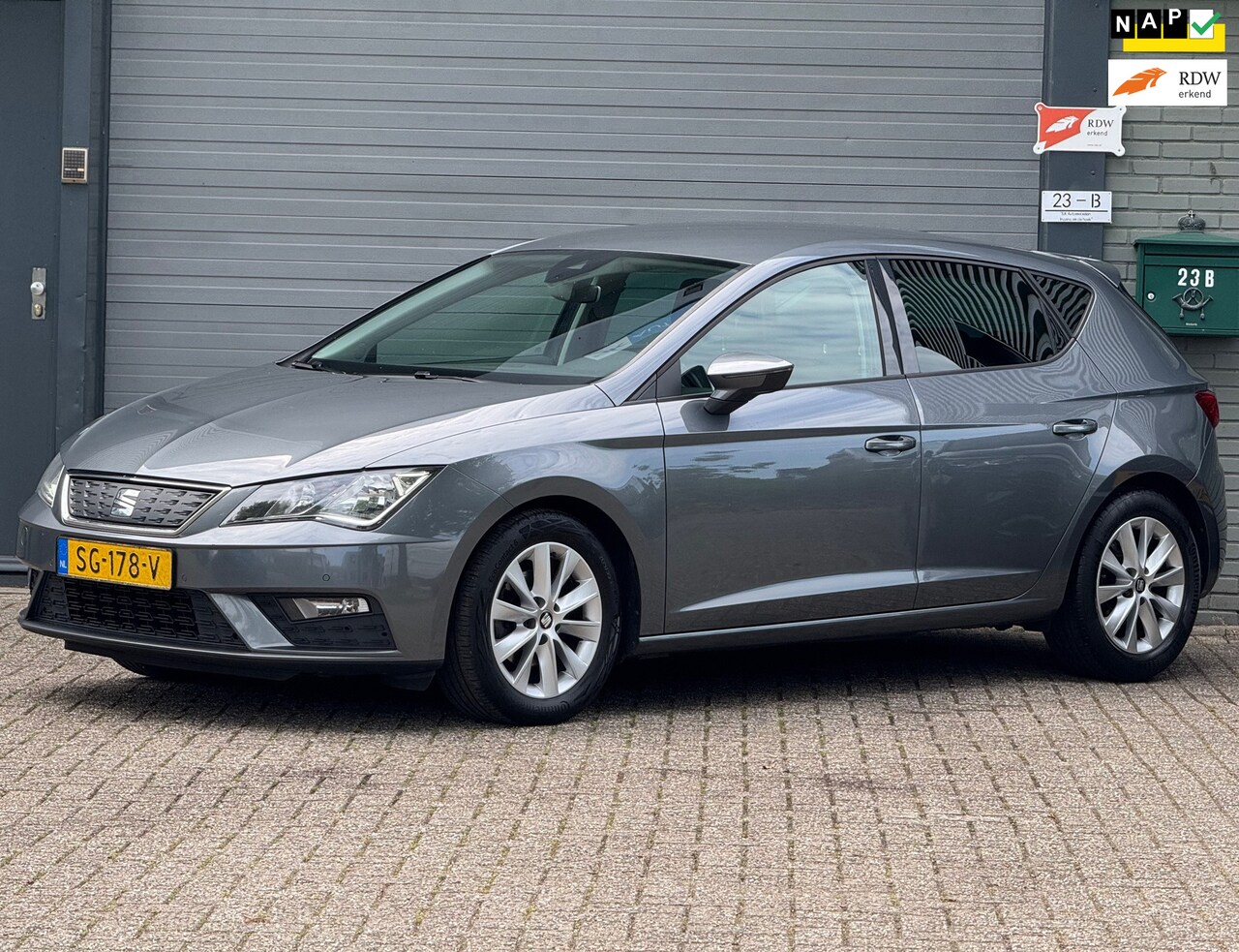 SEAT Leon - 1.0 EcoTSI Style Business Intense 1.0 EcoTSI Style Business Intense - AutoWereld.nl
