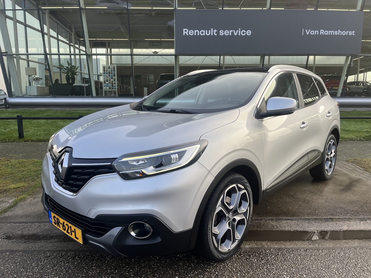 Renault Kadjar - TCe 130 PK Extase / Automaat / Pano-dak / Keyless / PDC V+A / Climate / LMV / 2e Pinksterd - AutoWereld.nl