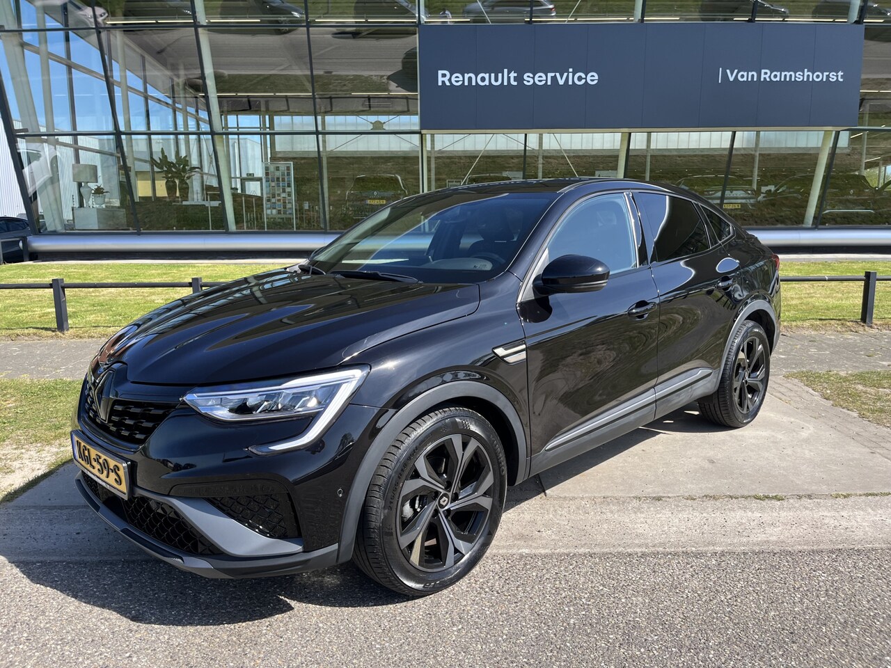 Renault Arkana - 1.6 E-Tech hybrid 145PK E-Tech R.S.Line engineered / Dealer onderhouden / Adaptive Cruise - AutoWereld.nl