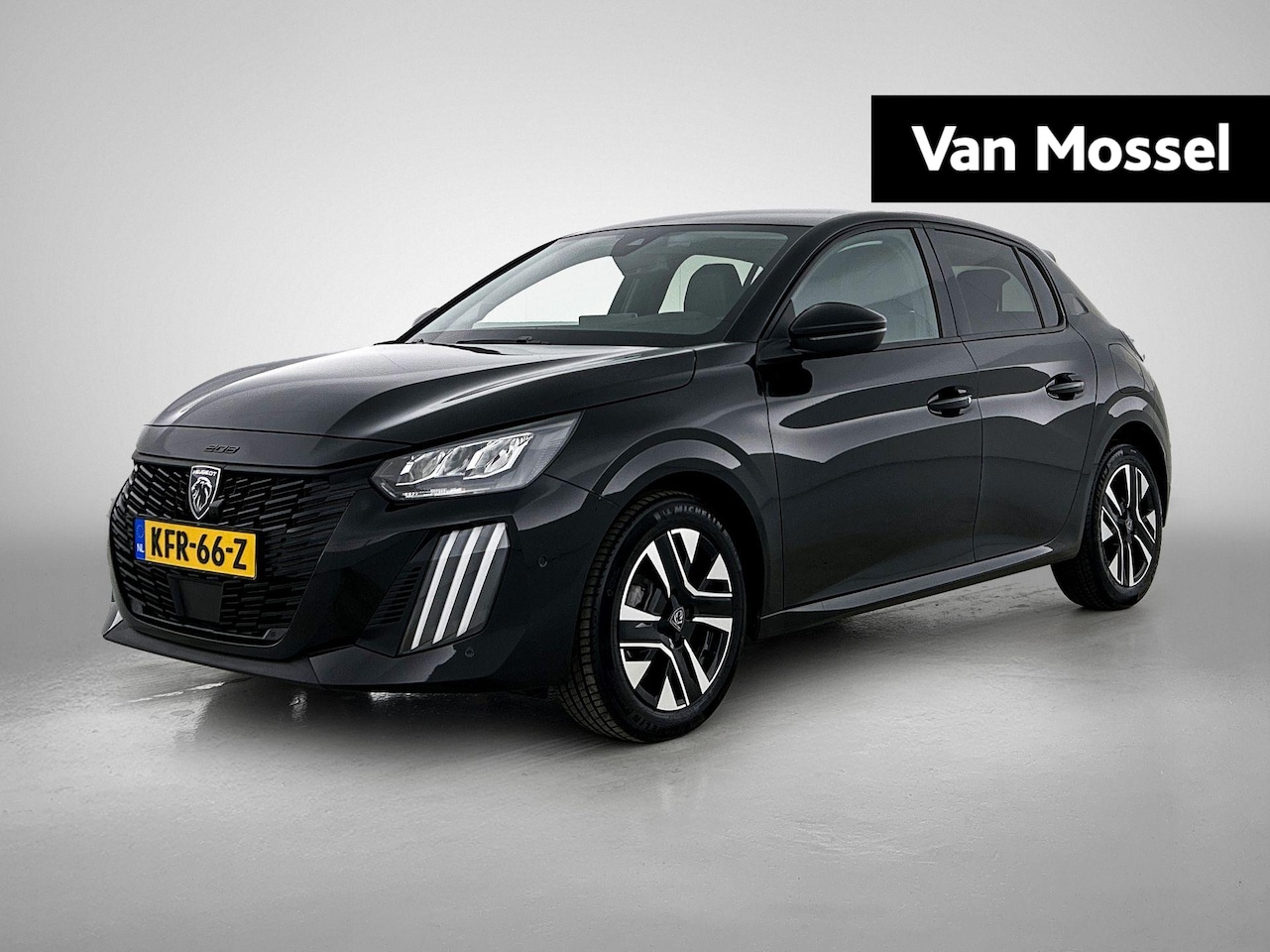 Peugeot 208 - 1.2 PureTech 100 Allure | APPLE CARPLAY & ANDROID AUTO | SENSOREN VOOR + ACHTER | DAB | LE - AutoWereld.nl
