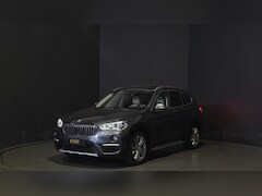 BMW X1 - xDrive20i Executive | Panorama | Hud | Sfeer | Camera