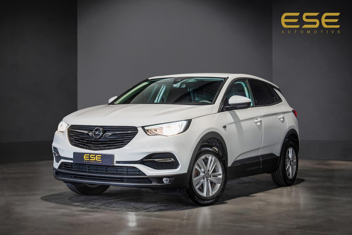 Opel Grandland X - 1.2 Turbo Online Edition | D-riem vervangen | Cruise | Carplay | Navigatie - AutoWereld.nl
