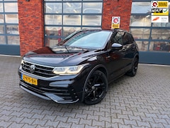 Volkswagen Tiguan - 1.5 TSI R-Line Black pack | Key less| Camera | Stuurverwarming |