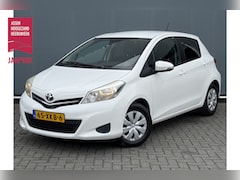 Toyota Yaris - BJR 2012 1.0 VVT-i 70 PK Aspiration CAMERA | NAVI | CLIMA | CV | GETINT GLAS