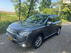 Mitsubishi Outlander - 2.0 PHEV Instyle+