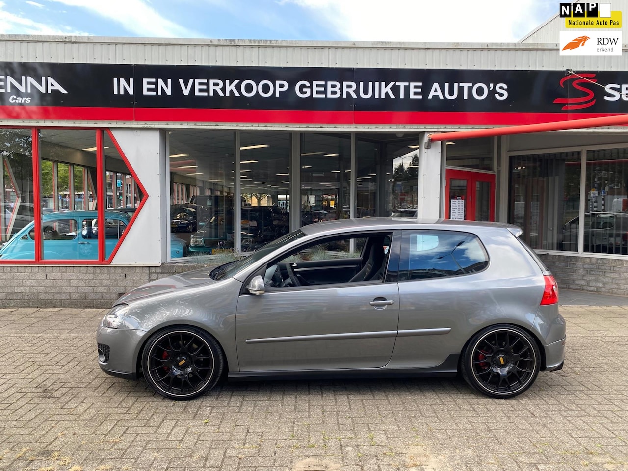 Volkswagen Golf - 2.0 TFSI GTI - BBS - Verlaagd - R20 - Inr M - AutoWereld.nl