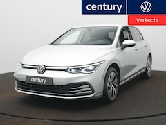 Volkswagen Golf - 1.4 eHybrid Style Automaat - LED - Navigatie - Camera - Side Assist - Ergo-Active bestuurd