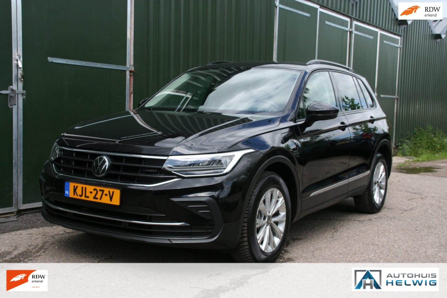 Volkswagen Tiguan - 1.4 TSI eHybrid R-Line Business 1.4 TSI eHybrid R-Line Business, SOH 98% NAVIGATIE, ASSIST, CAMERA, CLIMA - AutoWereld.nl