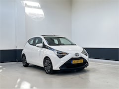 Toyota Aygo - 1.0 VVT-i x-play cabrio | Apple Carplay/ Android Auto | Camera | NL| 1 Eig |