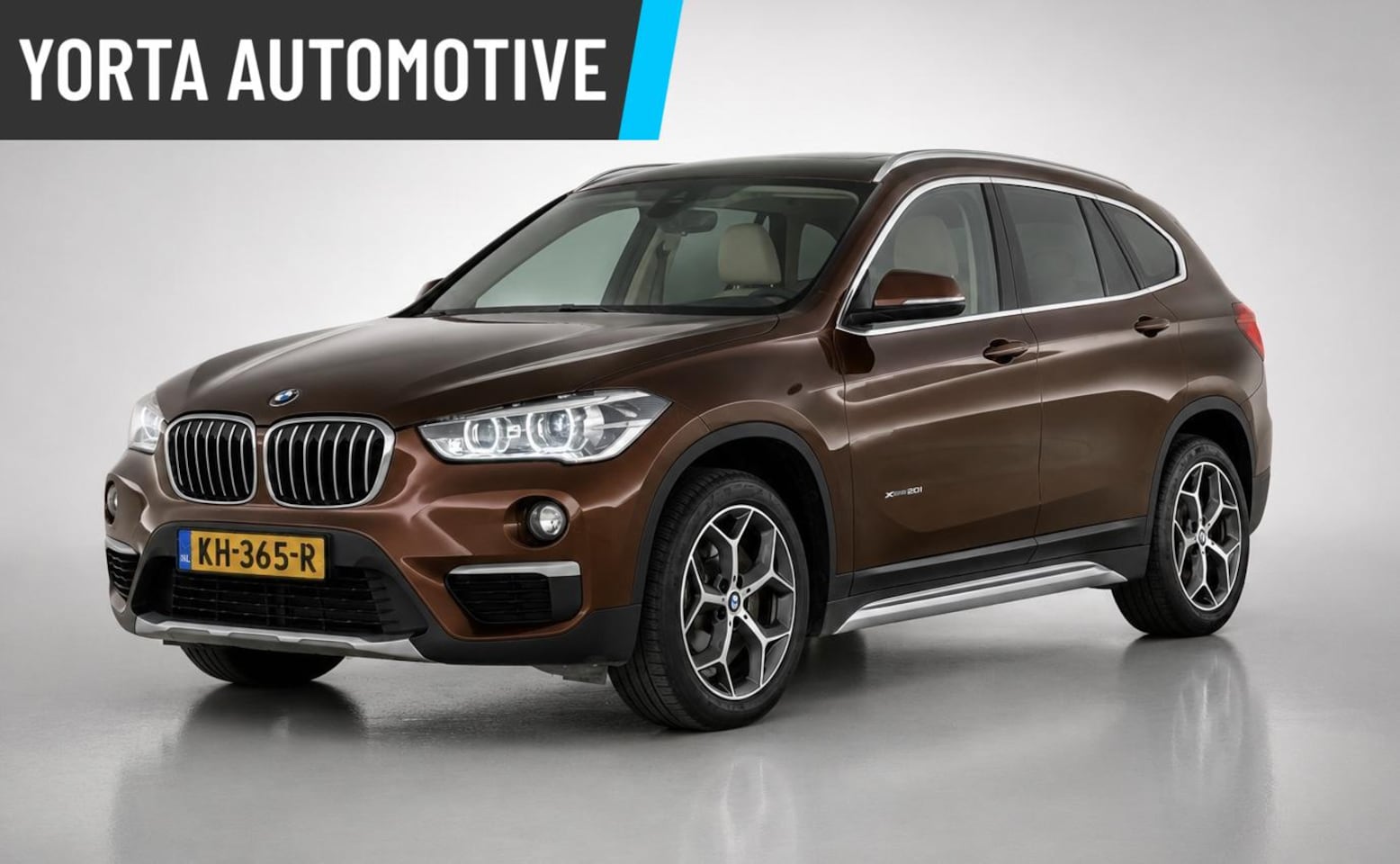 BMW X1 - sDrive20i High Exe NL AUTO|AUTOMAAT|PANO|AFN. HAAK|HUD - AutoWereld.nl